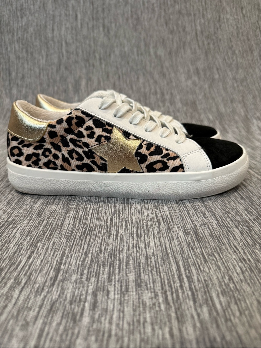 Steve Madden Leopard Print Low-Top Sneakers with Gold Star Accent - 9.5
